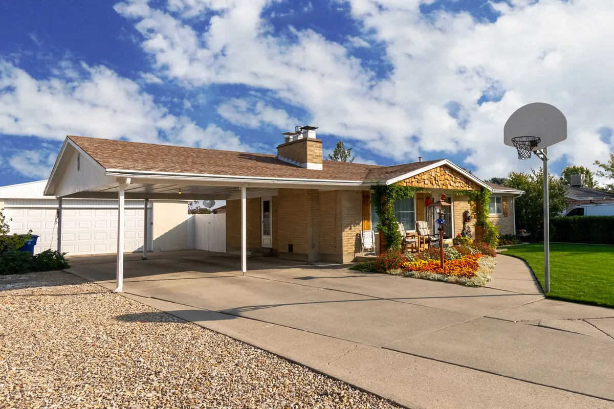 Landscaping in Bakersfield, CA